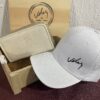 Combo De Lujo para Dama Gorra Vélez + Billetera Doble cierre Vélez + caja de Madera