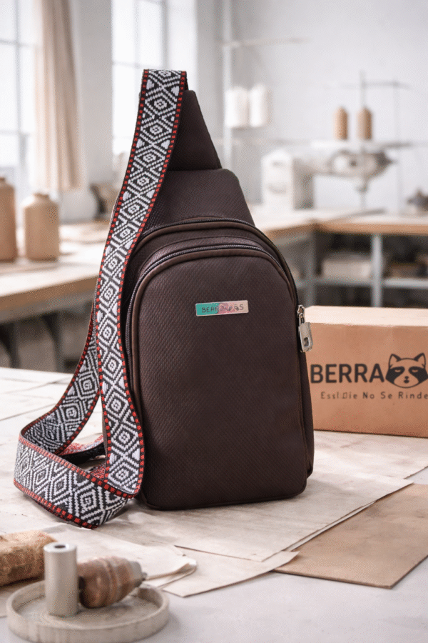 SLING BAG  -  BOLSA BANDOLERA