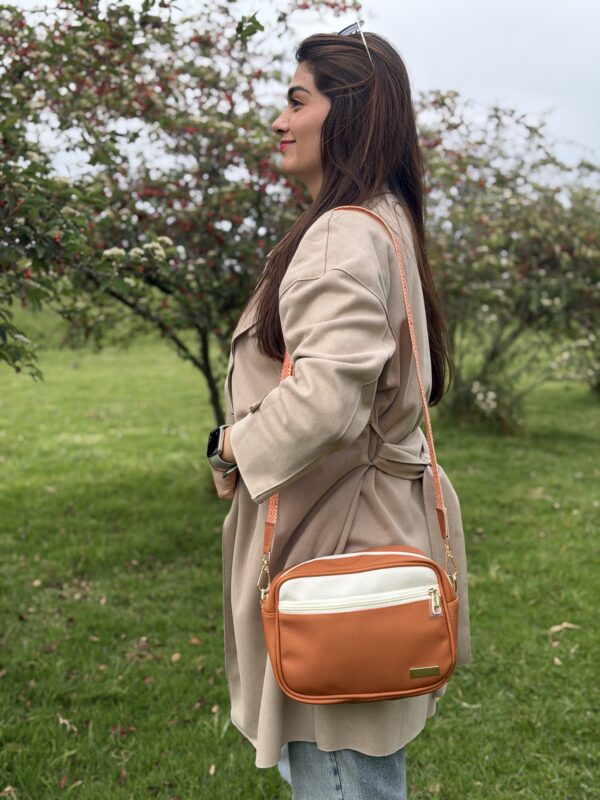 IMG_E1825 SLING BAG - BOLSA BANDOLERA BLANCA